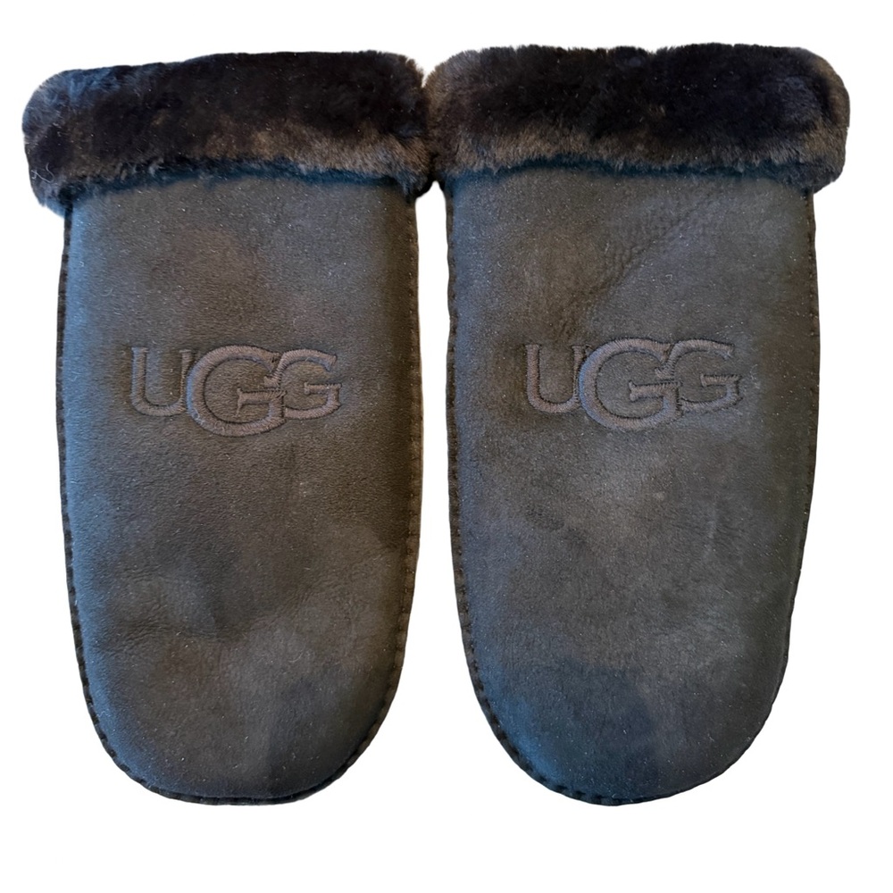 UGG Women’s Black Winter Shearling Mittens